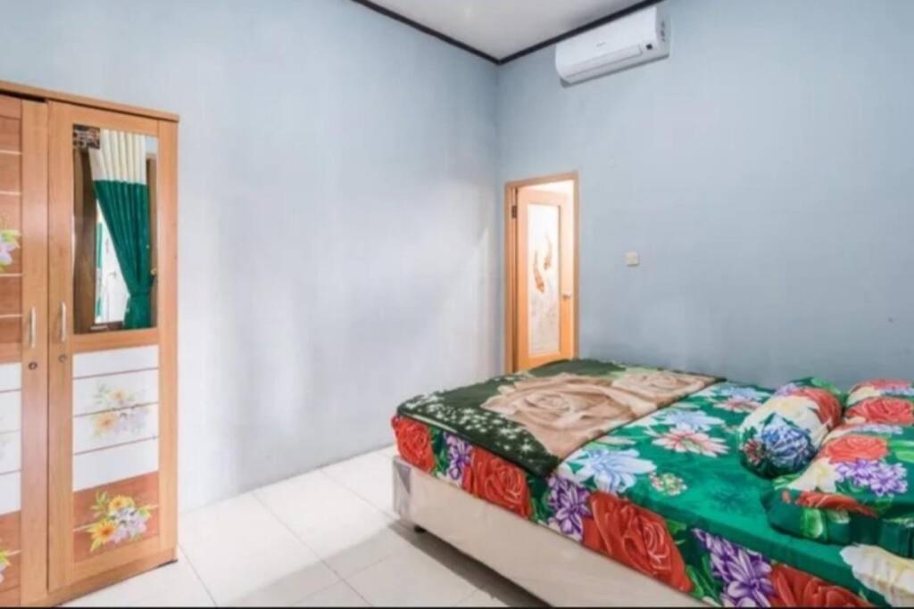 Villa Mutiara Citra Puncak Bu Eva Sampal Exterior foto